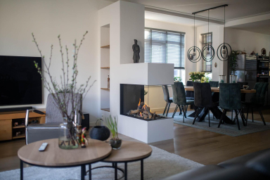 De DRU Maestro 75XTU als verbinding tussen woon en eetkamer